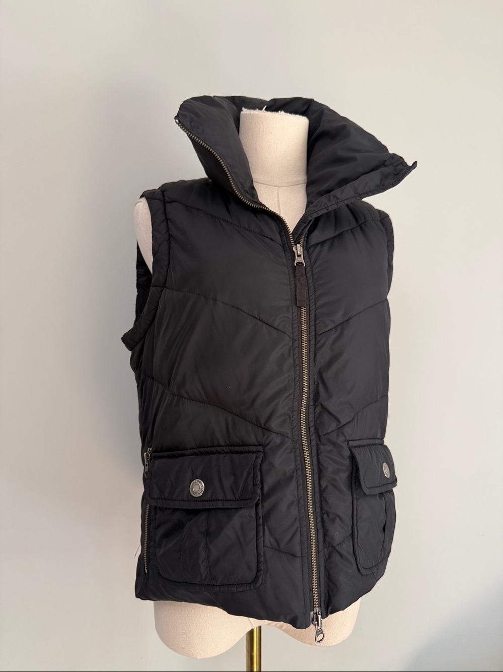 JACOB CONNECTION Puffer Vest — Size Small